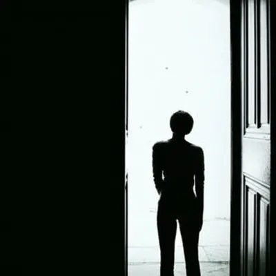 Illustration averted - Image 1