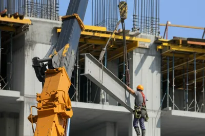 Illustration hoists - Image 1