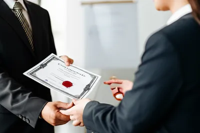 Illustration qualified - Image 1