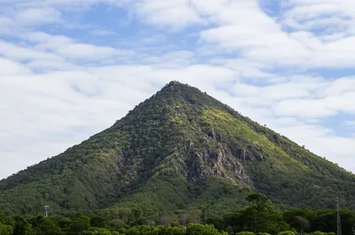 Illustration visuelle du mot « mountain » - Montagne