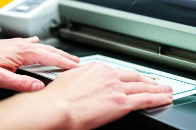 Illustration laminated - Image 1