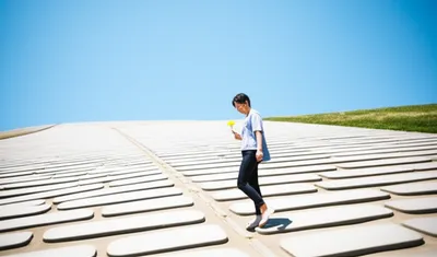 Illustration unchallenging