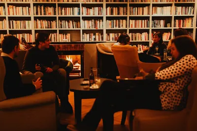 Illustration parlor - Image 1