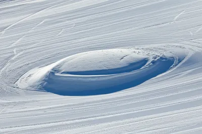 Illustration knuckle - Image 1