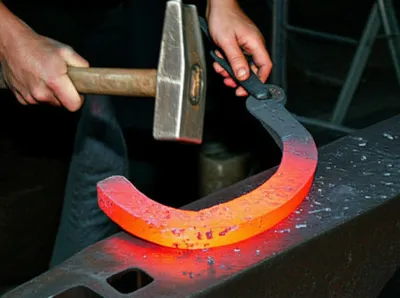 Illustration hammering - Image 1