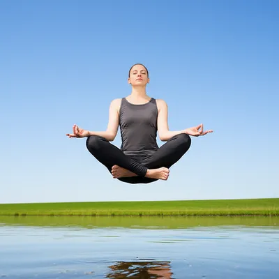 Illustration hover - Image 1