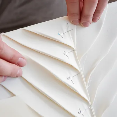 Illustration pleats - Image 1