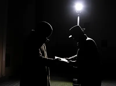 Illustration underhand - Image 1