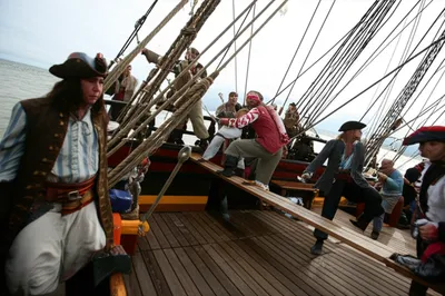 Illustration carry - Image 1