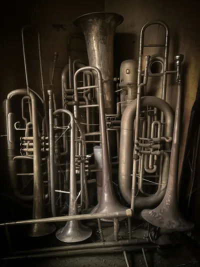 Illustration brasses - Image 1