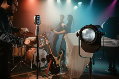 Illustration entertainments - Image 1