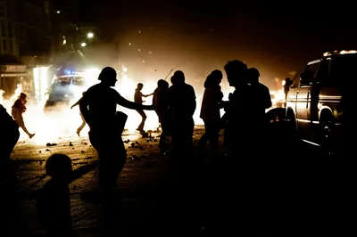 Illustration tumult - Image 1