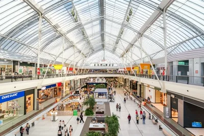 Illustration mall - Image 1