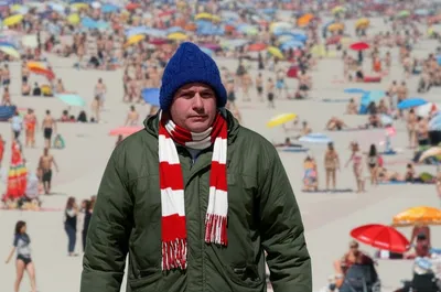 Illustration overdressed - Image 1