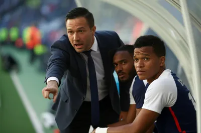 Illustration caps - Image 1