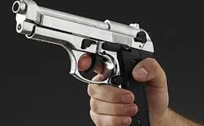 Illustration handgun - Image 2