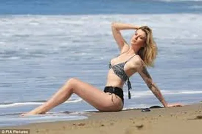 Illustration racy - Image 2