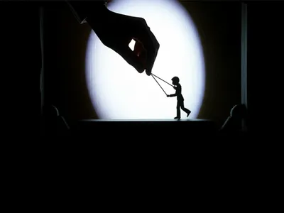 Illustration manipulation - Image 1