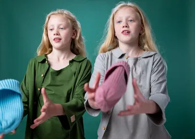 Illustration synchrony - Image 2