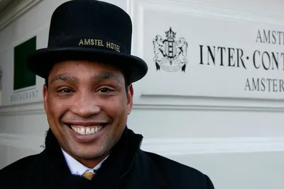 Illustration bellhop - Image 2