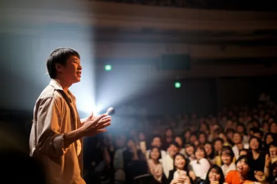 Illustration presence - Image 1