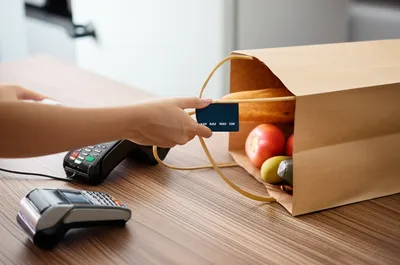 Illustration buyer - Image 1