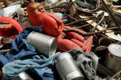 Illustration junk - Image 1