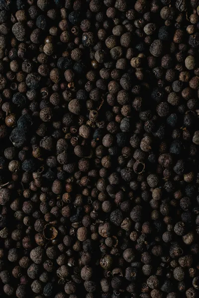 Illustration allspice