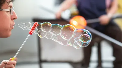 Illustration blow - Image 1