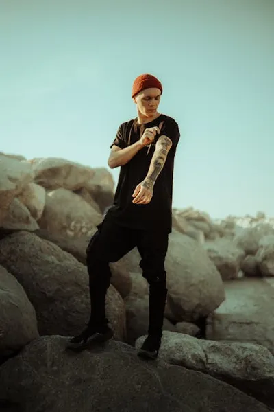 Illustration outfitted - Image 2