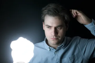 Illustration disapproving - Image 1