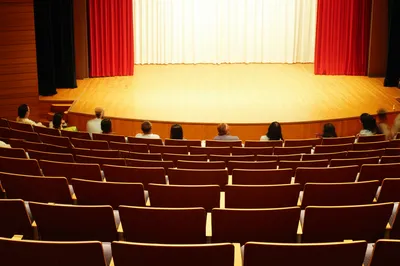 Illustration theater