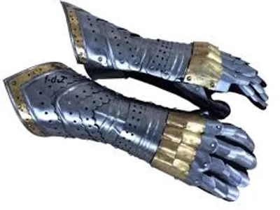 Illustration gauntlet - Image 2