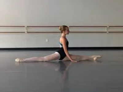 Illustration split - Image 2