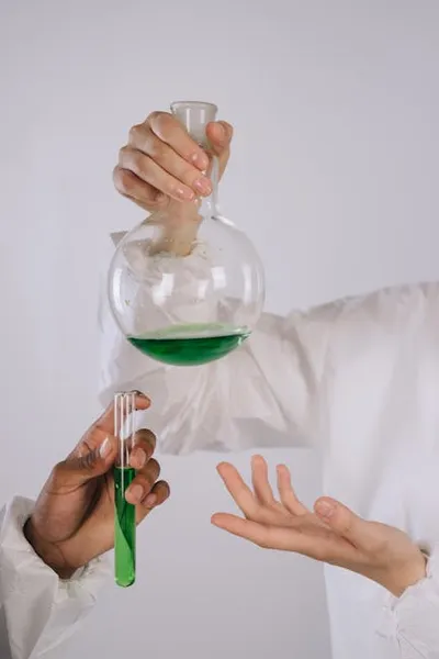 Illustration chemists - Image 2