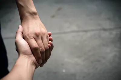 Illustration compelling - Image 1