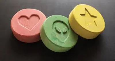 Illustration ecstasy - Image 2