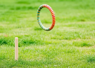 Illustration quoits - Image 1