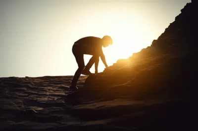 Illustration uphill - Image 1