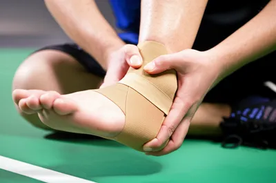 Illustration strains - Image 1