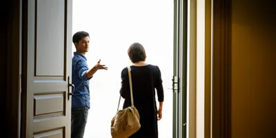 Illustration dismisses - Image 1