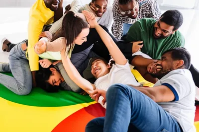 Illustration twisters - Image 1