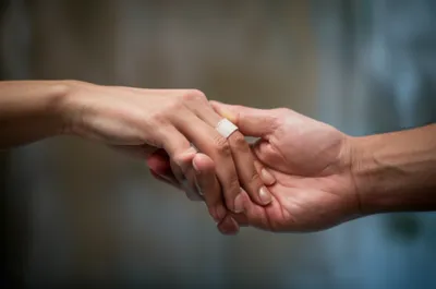 Illustration sympathizes - Image 1