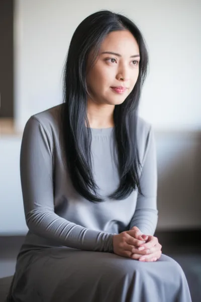 Illustration demure - Image 1