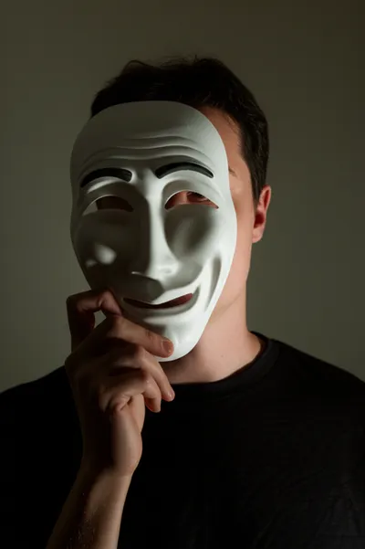 Illustration unmasked - Image 1