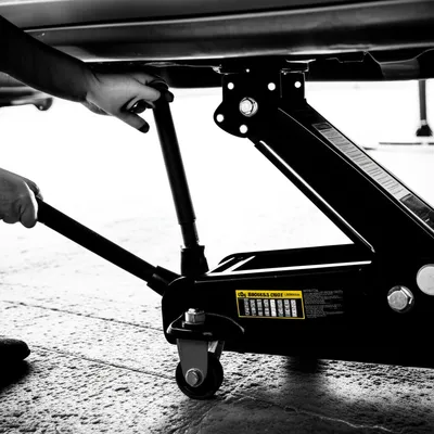 Illustration toggle - Image 1