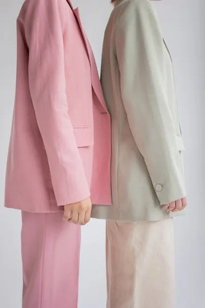 Illustration similarities - Image 2