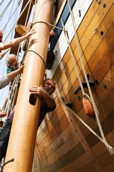 Illustration mast - Image 1