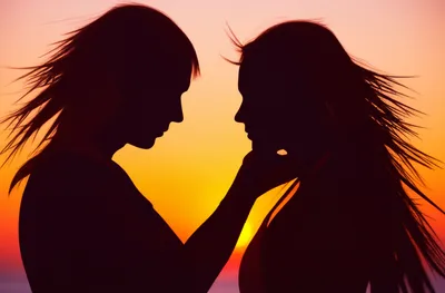 Illustration enamored - Image 1