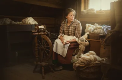 Illustration spins - Image 1